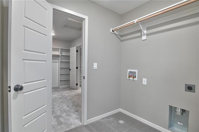 6009 Arapahoe Street, Shawnee, KS 66226