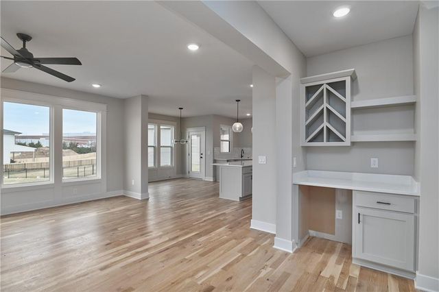 6009 Arapahoe Street, Shawnee, KS 66226