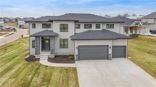 6009 Arapahoe Street, Shawnee, KS 66226