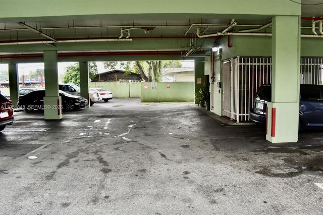 616 NW 26th Ave 210, Miami, FL 33125