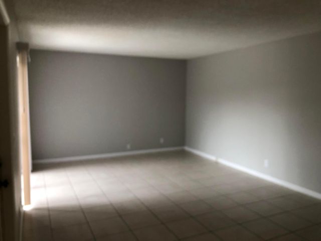 2241 White Pine Circle B, Greenacres, FL 33415