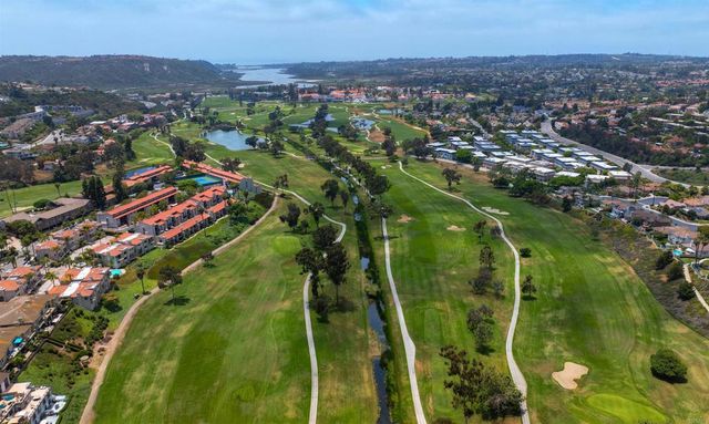 2532 Navarra Drive A, Carlsbad, CA 92009