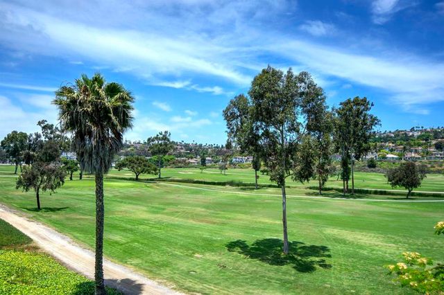 2532 Navarra Drive A, Carlsbad, CA 92009