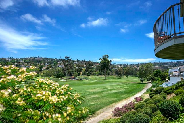 2532 Navarra Drive A, Carlsbad, CA 92009