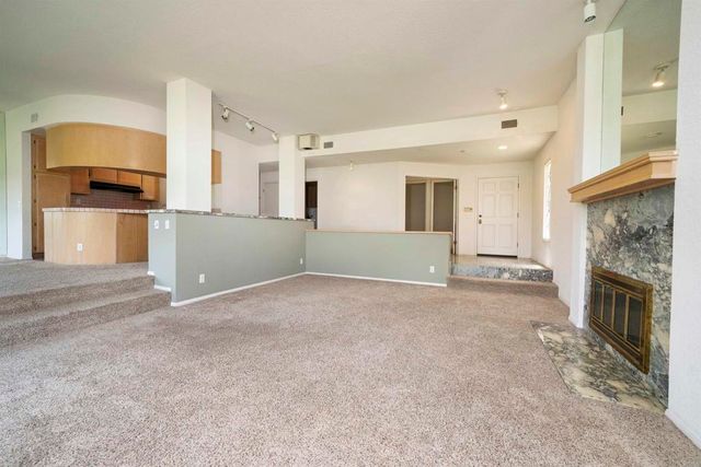 2532 Navarra Drive A, Carlsbad, CA 92009