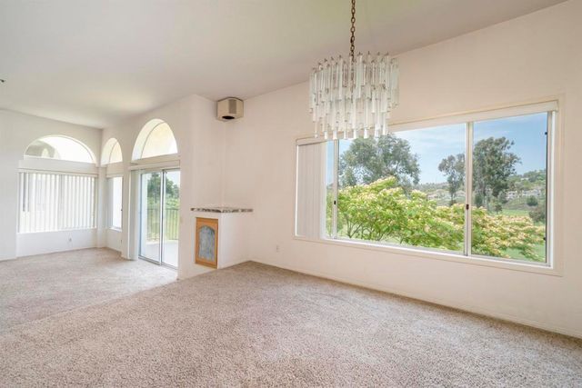 2532 Navarra Drive A, Carlsbad, CA 92009