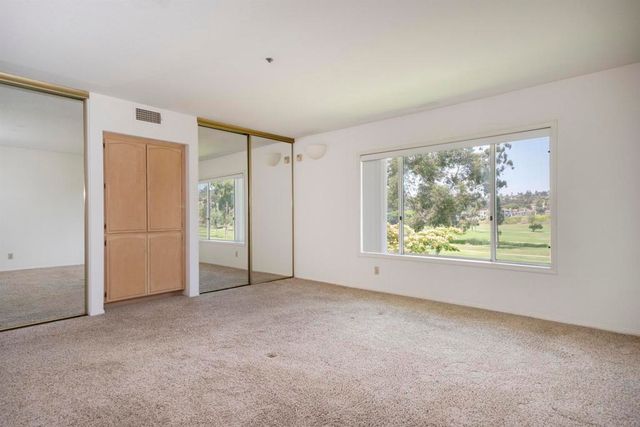 2532 Navarra Drive A, Carlsbad, CA 92009