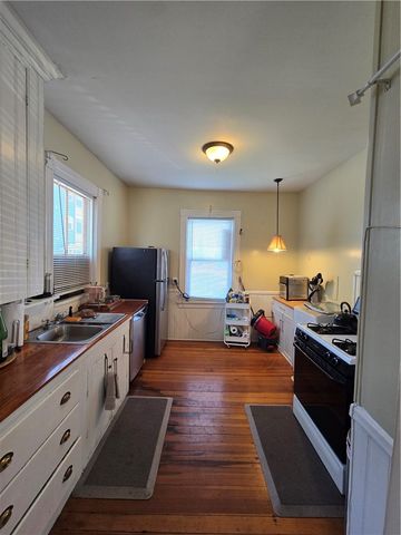 73 Beacon Avenue, Providence, RI 02903