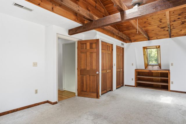 73 Old Chester Road, Derry, NH 03038