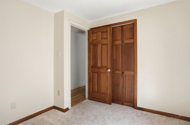 73 Old Chester Road, Derry, NH 03038