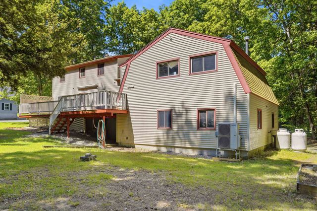 73 Old Chester Road, Derry, NH 03038