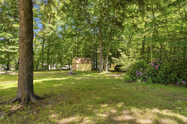 73 Old Chester Road, Derry, NH 03038