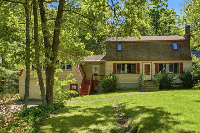 73 Old Chester Road, Derry, NH 03038