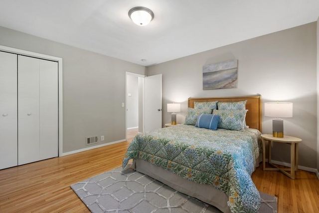 3424 Abbott Avenue N, Robbinsdale, MN 55422