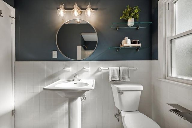 3424 Abbott Avenue N, Robbinsdale, MN 55422