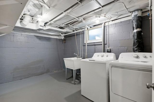 3424 Abbott Avenue N, Robbinsdale, MN 55422