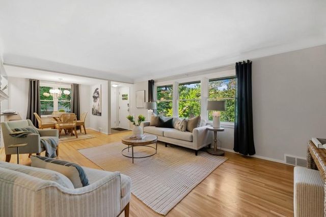 3424 Abbott Avenue N, Robbinsdale, MN 55422