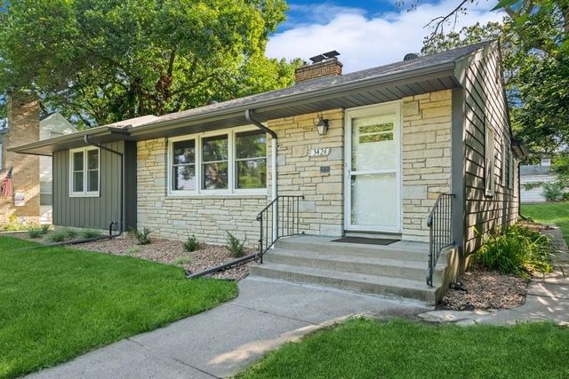 3424 Abbott Avenue N, Robbinsdale, MN 55422