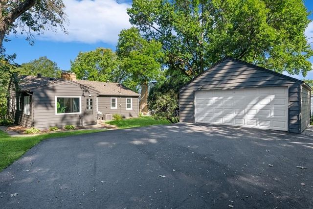 3424 Abbott Avenue N, Robbinsdale, MN 55422