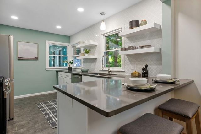 3424 Abbott Avenue N, Robbinsdale, MN 55422