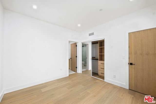 13600 Burbank Boulevard, Sherman Oaks, CA 91401
