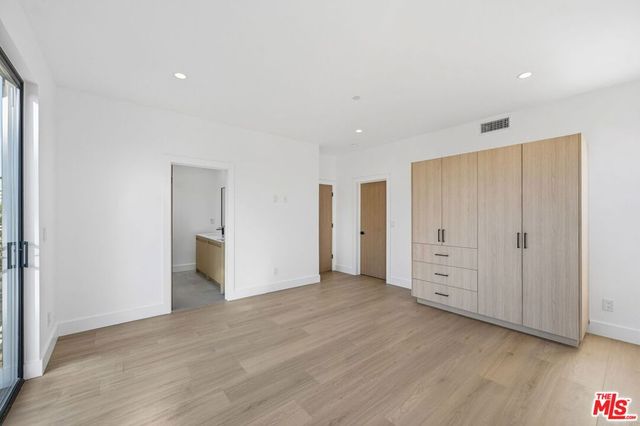13600 Burbank Boulevard, Sherman Oaks, CA 91401