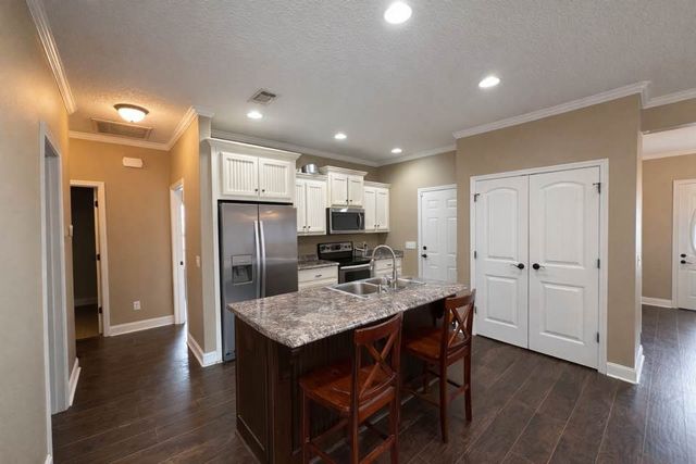 1117 Autumns Wood Circle, Brunswick, GA 31525