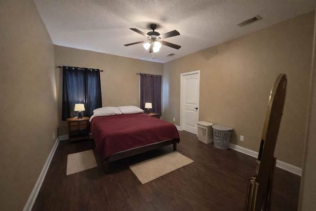 1117 Autumns Wood Circle, Brunswick, GA 31525