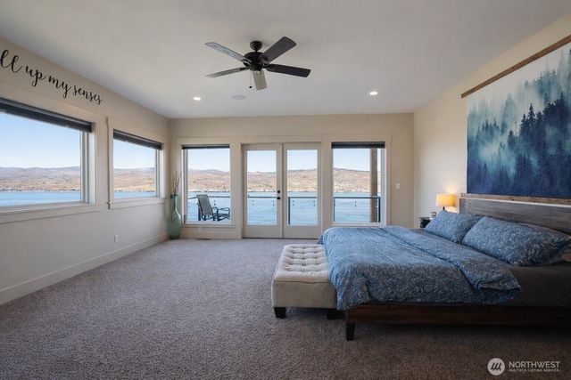 149 Clos Chevalle Road, Chelan, WA 98816