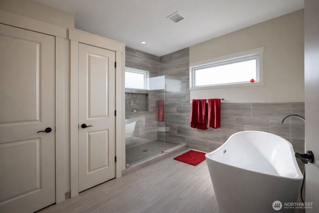 149 Clos Chevalle Road, Chelan, WA 98816