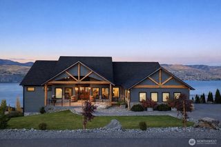 149 Clos Chevalle Road, Chelan, WA 98816