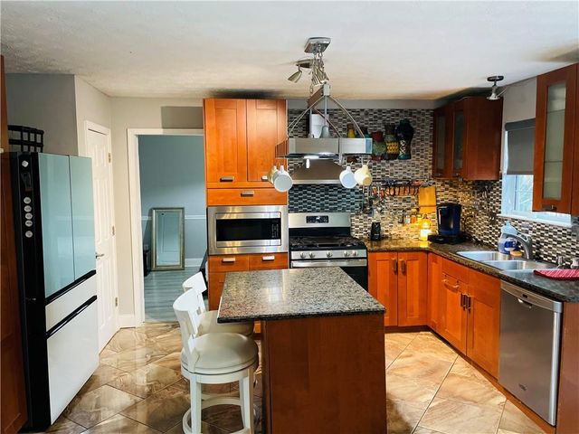 3233 Rockmill Drive, Ellenwood, GA 30294