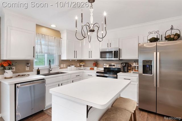 10053 Scenic Ridge Boulevard, Holly, MI 48442