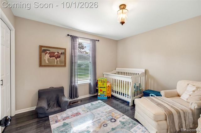 10053 Scenic Ridge Boulevard, Holly, MI 48442