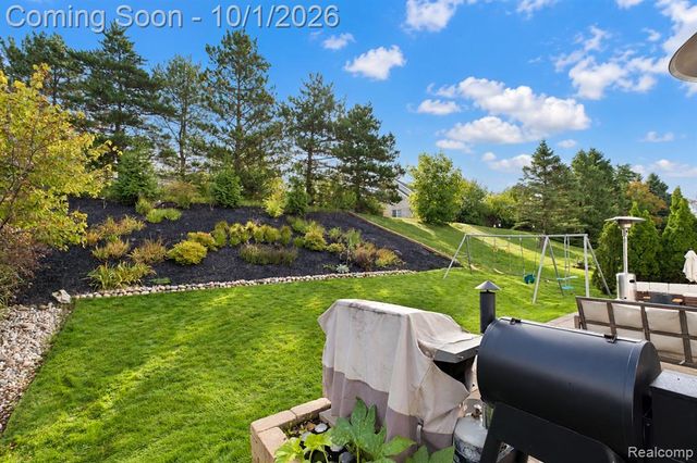 10053 Scenic Ridge Boulevard, Holly, MI 48442