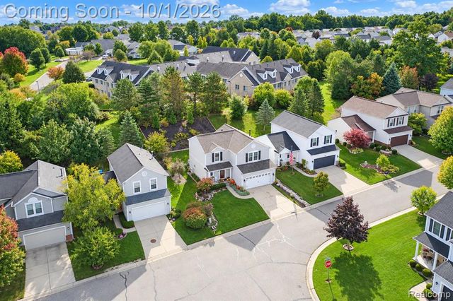 10053 Scenic Ridge Boulevard, Holly, MI 48442