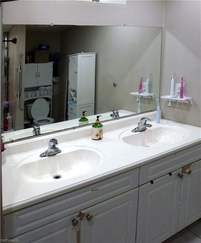 513 SE 16th PL, Cape Coral, FL 33990