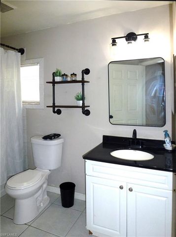 513 SE 16th PL, Cape Coral, FL 33990