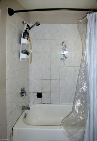 513 SE 16th PL, Cape Coral, FL 33990