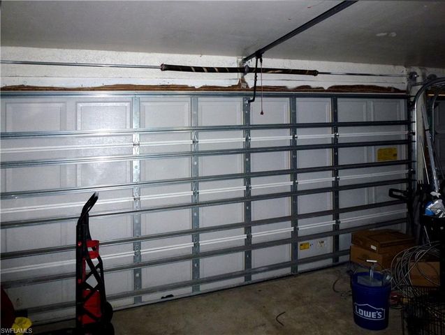 513 SE 16th PL, Cape Coral, FL 33990