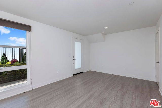 2700 E CHAUCER Street 34, Los Angeles, CA 90065