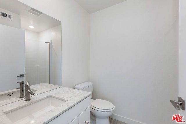 2700 E CHAUCER Street 34, Los Angeles, CA 90065