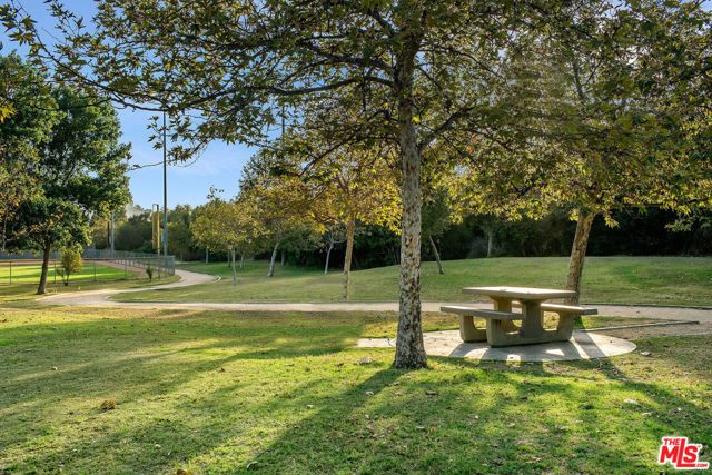 2700 E CHAUCER Street 34, Los Angeles, CA 90065