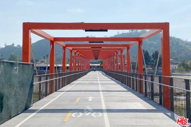 2700 E CHAUCER Street 34, Los Angeles, CA 90065