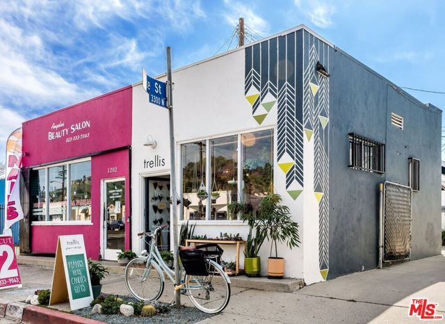 2700 E CHAUCER Street 34, Los Angeles, CA 90065