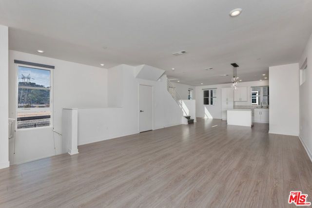 2700 E CHAUCER Street 34, Los Angeles, CA 90065