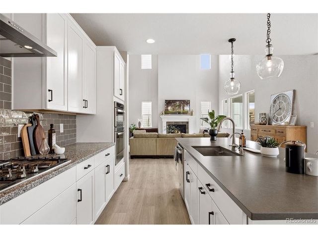 6347 Kenzie Cir, Castle Pines, CO 80108