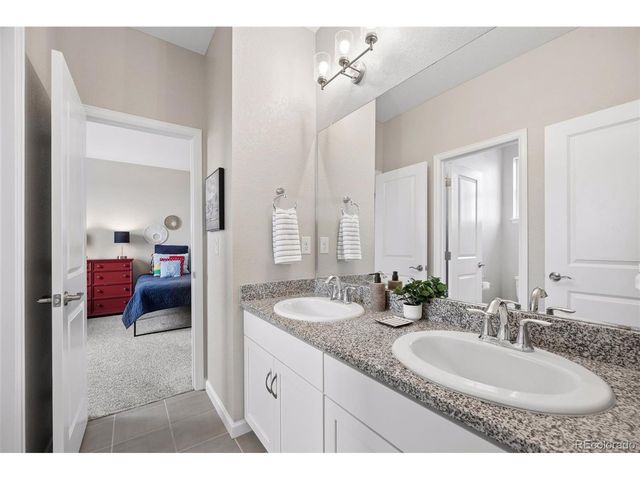 6347 Kenzie Cir, Castle Pines, CO 80108