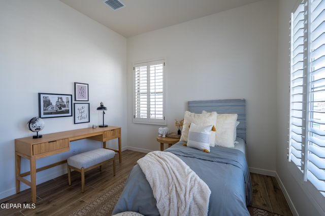524 PASEO SIMPLE, El Paso, TX 79928