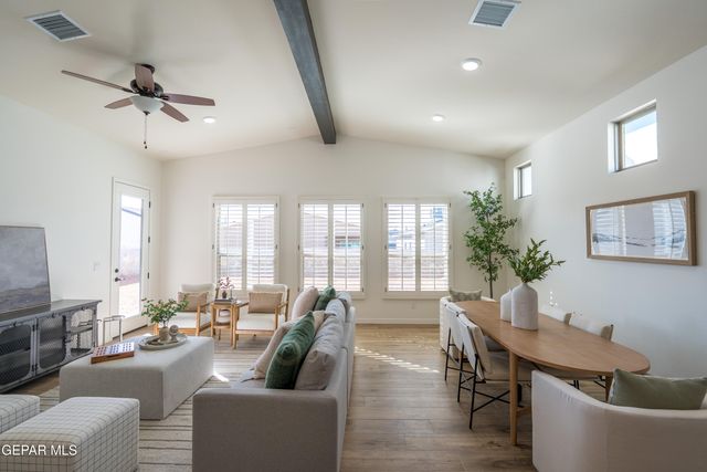 524 PASEO SIMPLE, El Paso, TX 79928